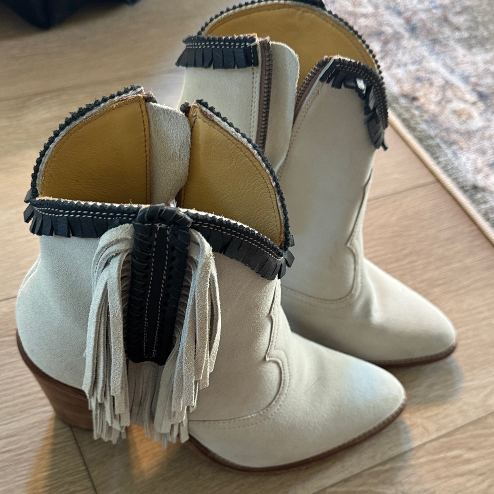 Lucchese Western Ankle Boots - Cream